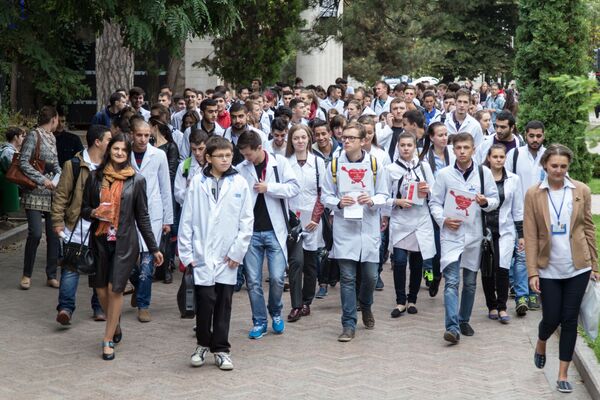 Organizatorii au comunicat că acţiuni similare se desfăşoară deja de mai mulţi ani în ţările europene, iar simbolul inimii este laitmotivul acestor evenimente. - Sputnik Moldova