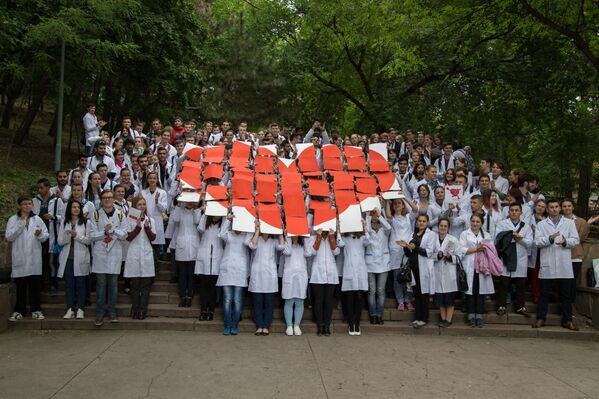 Un marş pentru inimă şi un Flash Mob consacrat profilaxiei şi tratamentului bolilor cardiovasculare au avut loc marţi la Chişinău. - Sputnik Moldova