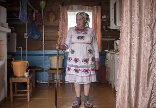 Жительница села Шоруньжа в национальном костюме - Sputnik Молдова