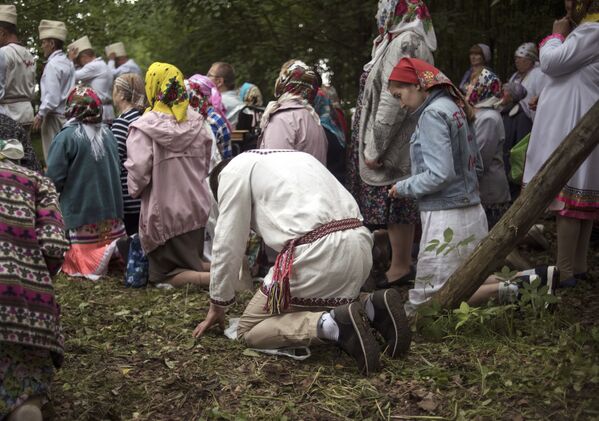 Жители села Шоруньжа во время молитвы очищения на празднике Сярем - Sputnik Молдова