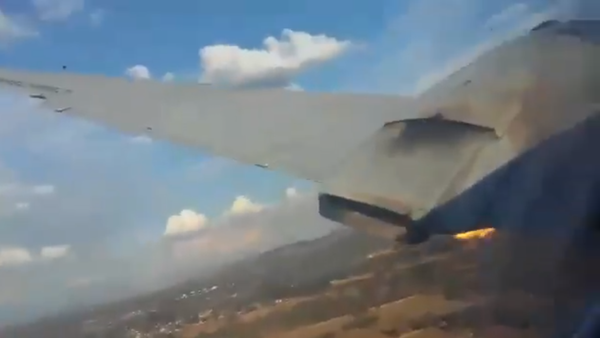 В ЮАР пассажир разбившегося лайнера снял на видео момент падения - Sputnik Moldova