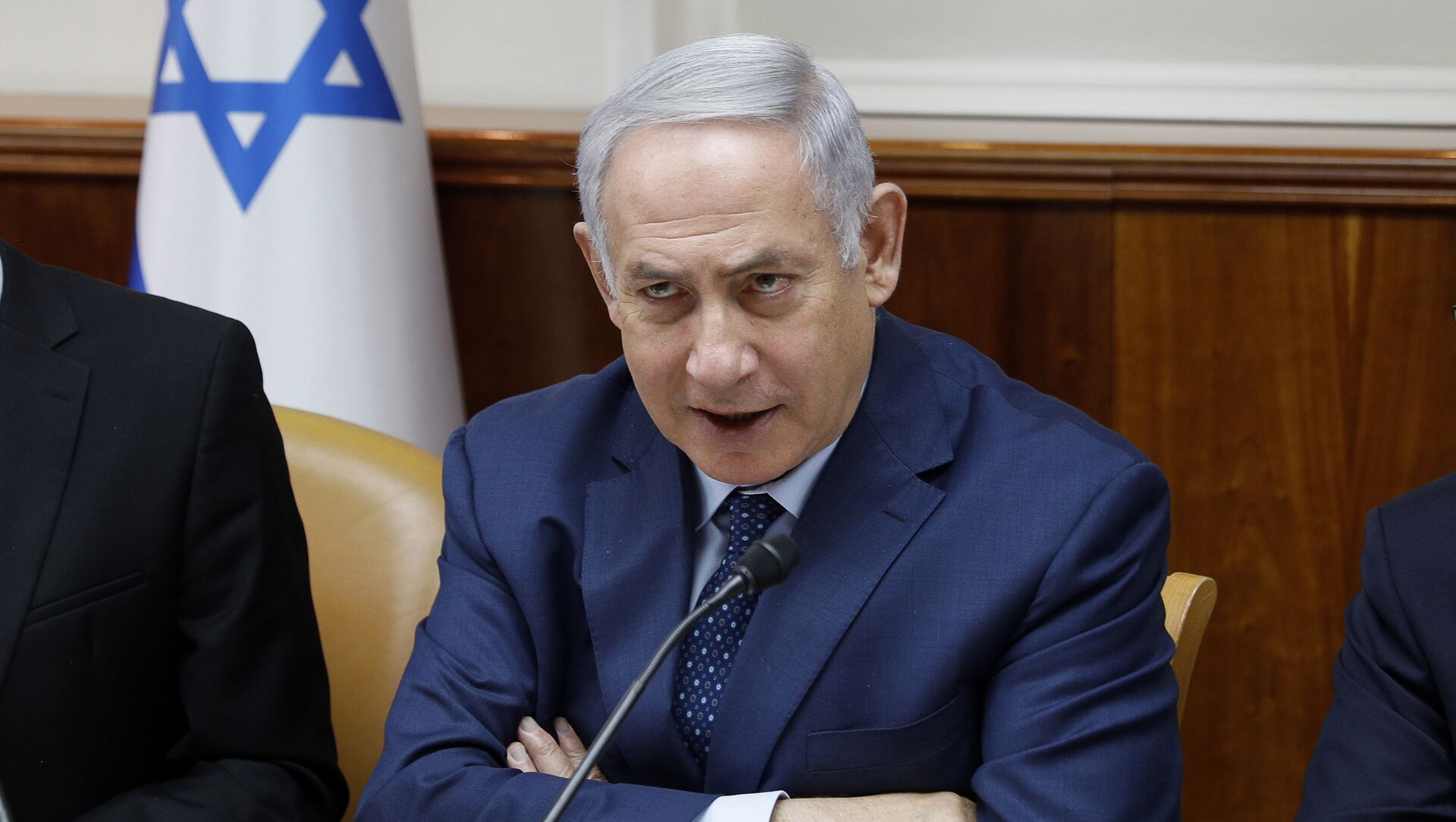 Israeli Prime Minister Benjamin Netanyahu chairs the weekly cabinet meeting at the Prime Minister's office in Jerusalem, Sunday, April 15, 2018 - Sputnik Moldova, 1920, 03.06.2021
