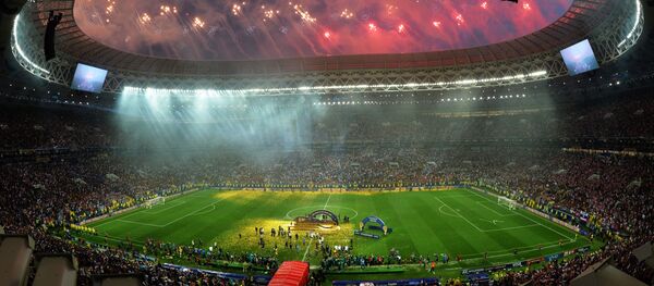 Салют в честь окончания ЧМ-2018 по футболу - Sputnik Молдова