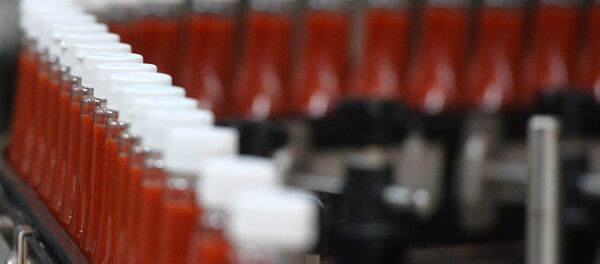 Ketchup-uri, pe bandă rulantă - Sputnik Moldova-România