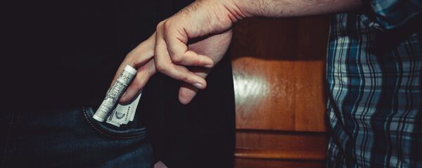 Bani, mită, corupţie, денги, коррупция, взятка - Sputnik Moldova