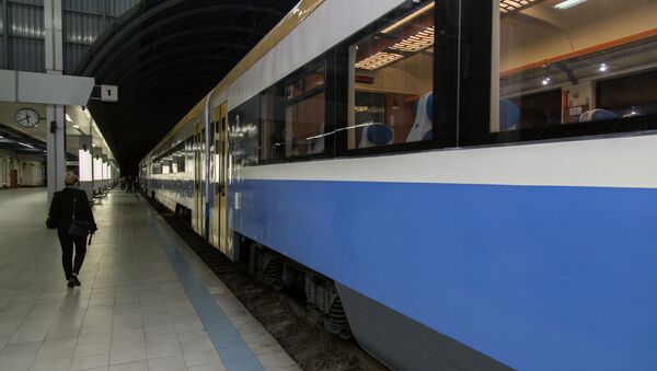 Tren Поезд - Sputnik Молдова