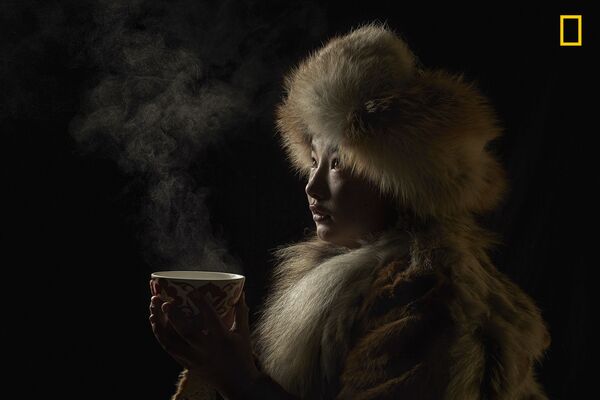 „Cultura ceaiului”, fotografie realizată de Alessandra Meniconzi , locul întâi la secțiunea „Oameni”, în concursul de fotografie „National Geographic Travel Photographer 2018” - Sputnik Moldova