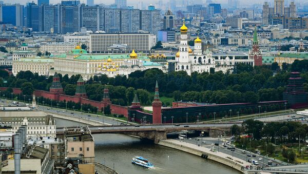 Московский Кремль, Москва-река, Большой Москворецкий мост - Sputnik Moldova-România