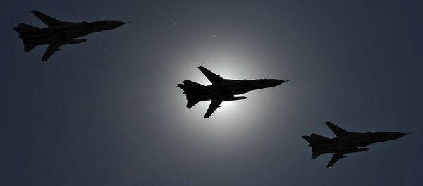 Пролет самолетов СУ-24. - Sputnik Moldova