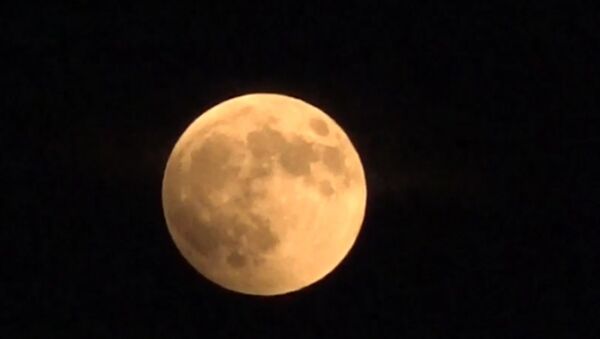 LIVE: Самое продолжительное полное лунное затмение XXI века - Sputnik Молдова