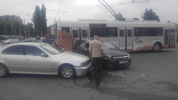 Accident rutier în Chișinău Accident rutier în Chișinău - Sputnik Moldova