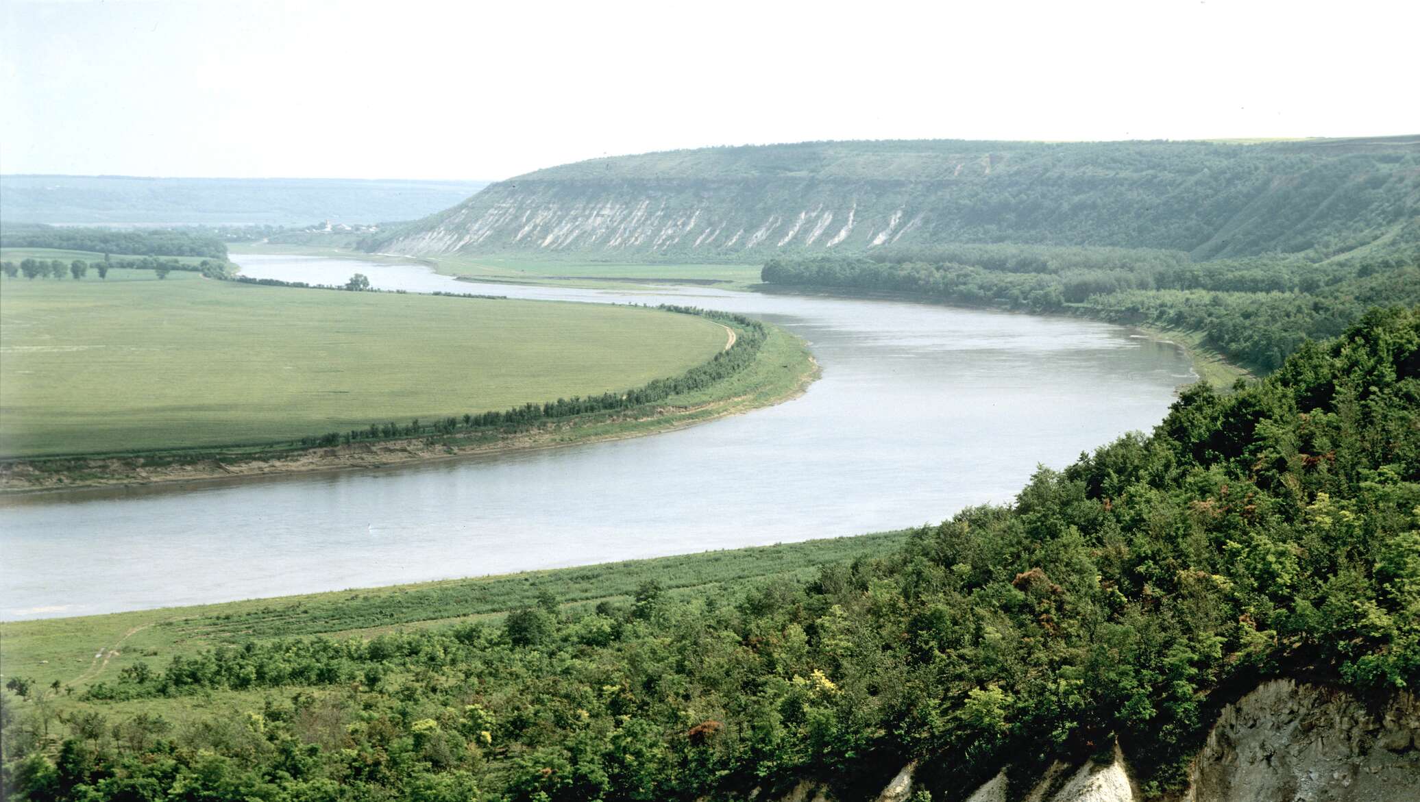 Долина реки Днестр Приднестровье