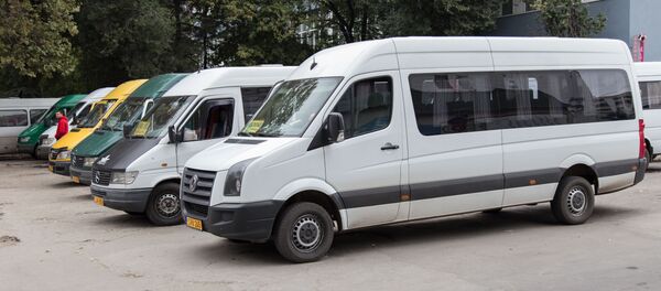 transport microbuse masini транспорт микроавтобусы машины - Sputnik Moldova