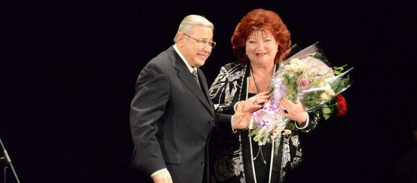 Вечер юмора Евгения Петросяна и Елены Степаненко (7 ноября 2015). Москвa - Sputnik Молдова