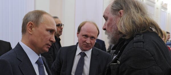 Președintele Federației Ruse Vladimir Putin și Oleg Loevskii - Sputnik Moldova-România