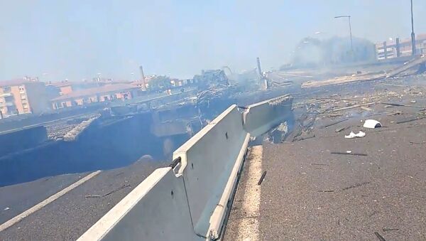 Imagini apocaliptice după accidentul de la Bologna: autostradă prăbușită, scrum și fum - Sputnik Moldova