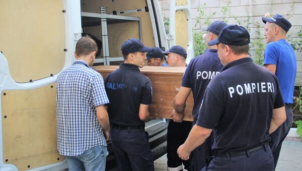 Тела погибших молдаван ДТПКалугой доставили на Родину - Sputnik Молдова