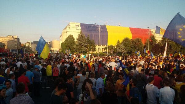 Protest diaspora, București, 10 august 2018 - Sputnik Молдова