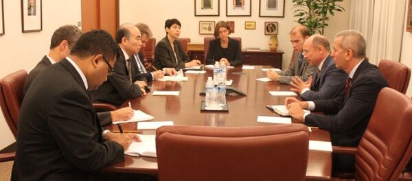 Премьер Молдовы Валерий Стрелец на встрече с представителями МВФ в Вашингтоне - Sputnik Moldova