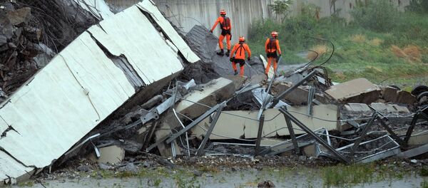 Мост в Генуе обрушился - Sputnik Молдова