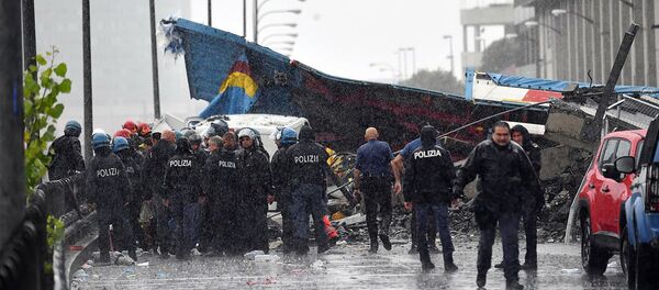 Un pod s-a prăbușit pe autostrada A10, din Nordul Italiei, în orașul Genova - Sputnik Moldova-România