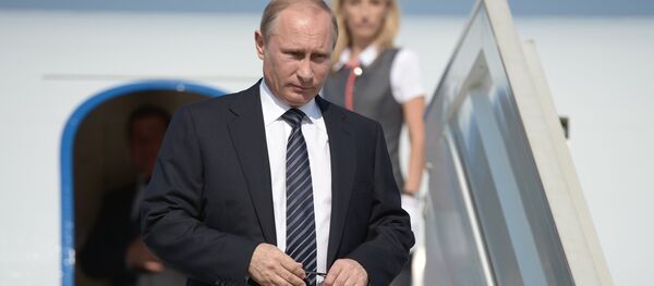 Russian President Vladimir Putin descends from the plane. File photo - Sputnik Moldova-România