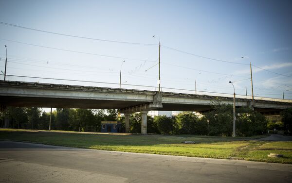 Мост на улице Михая Витязула - Sputnik Молдова