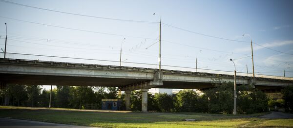 Мост на улице Михая Витязула - Sputnik Молдова