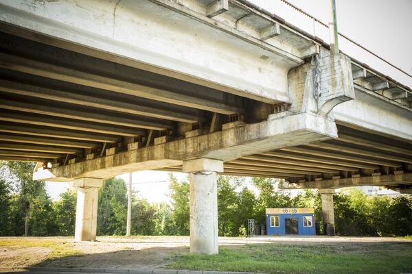 Мост на улице Михая Витязула - Sputnik Молдова