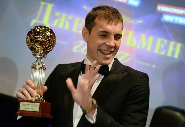 Футболист Артем Дзюба на церемонии вручения приза Джентльмен года - 2015 - Sputnik Молдова