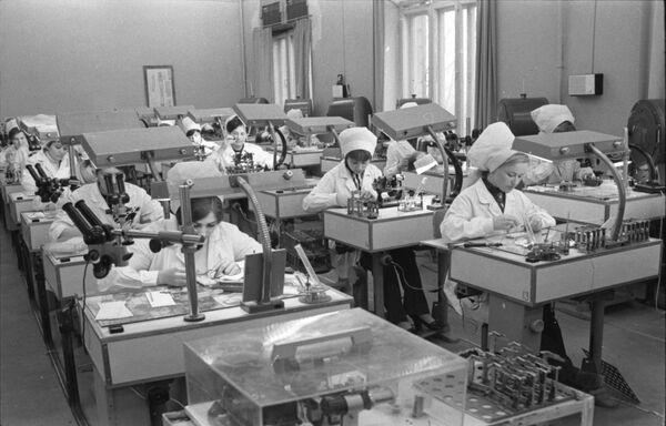 Какой красивый молдаванин - сумела ли республика сохранить наследие Брежнева Какой красивый молдаванин - сумела ли республика сохранить наследие Брежнева - Sputnik Молдова