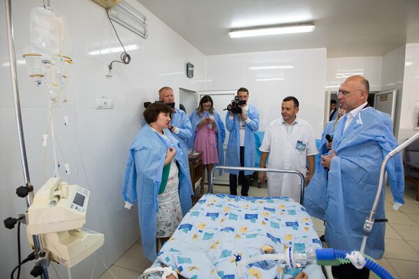 Premierul Pavel Filip a vizitat persoanele rănite în accidentul din raionul Ștefan Vodă - Sputnik Молдова