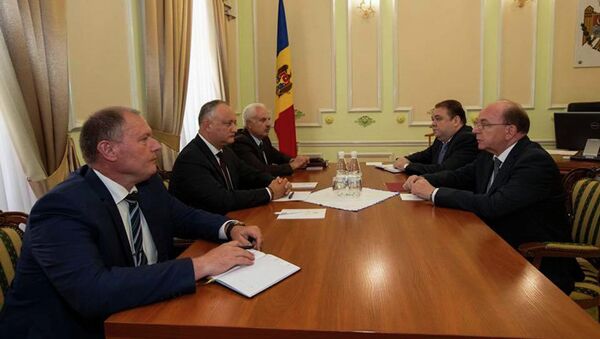 Igor Dodon a avut prima întrevedere de lucru cu noul Ambasador al Federației Ruse, E.S. Oleg Vasnețov - Sputnik Moldova