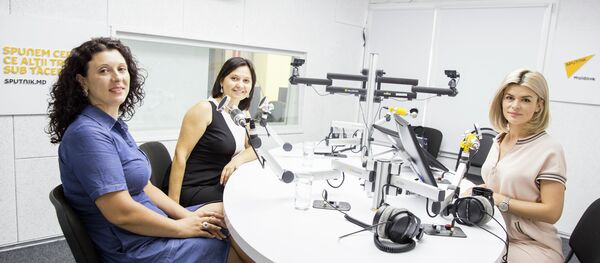 Viorica Oleinic și Natalia Grîu și Silvia Zavadovschi - Sputnik Moldova