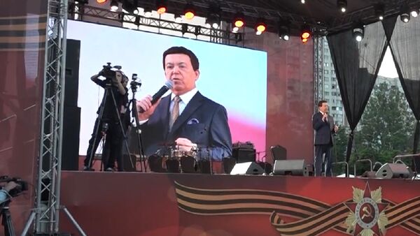 Уникальное видео последнего выступления Кобзона в Кишиневе - Sputnik Молдова