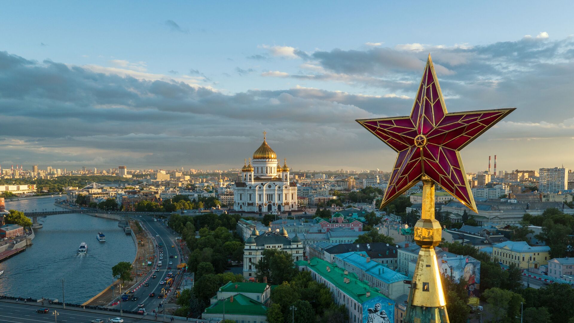 Звезда на Водовзводной башне Московского Кремля - Sputnik Moldova, 1920, 22.12.2021
