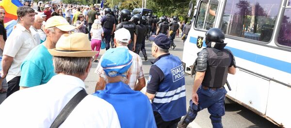 Полиция разогнала унионистов - Sputnik Молдова