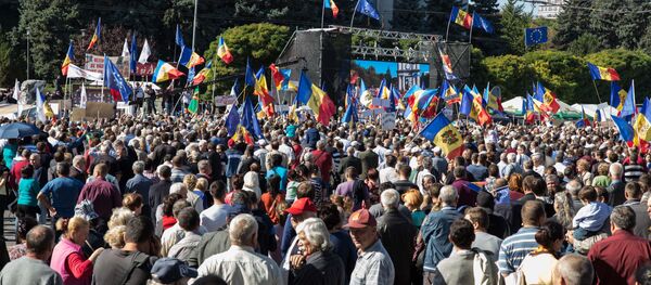 Протесты у парламента в центре Кишинева - Sputnik Молдова