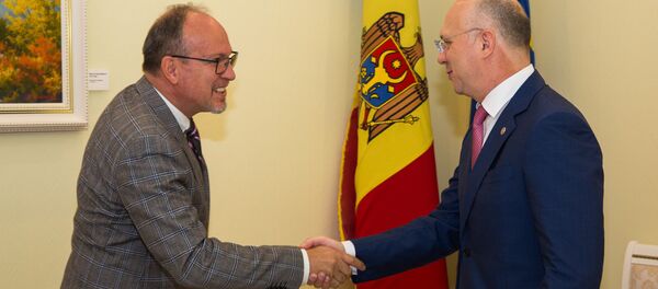 Premierul Pavel Filip a avut o întrevedere cu ambasadorul României la Chișinău, Daniel Ioniță - Sputnik Moldova