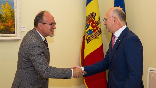 Premierul Pavel Filip a avut o întrevedere cu ambasadorul României la Chișinău, Daniel Ioniță - Sputnik Молдова