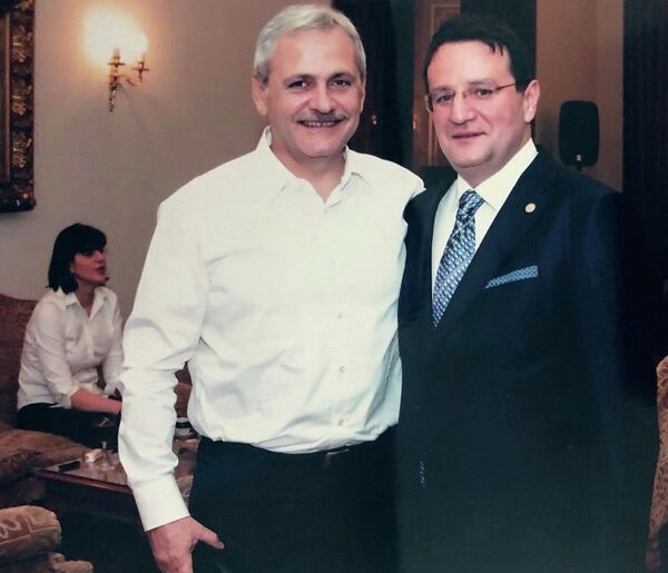 Liviu Dragnea și George Maior Liviu Dragnea și George Maior - Sputnik Moldova-România