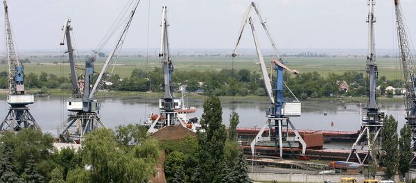 Северо-Западная портовая зона в Азове Северо-Западная портовая зона в Азове - Sputnik Moldova