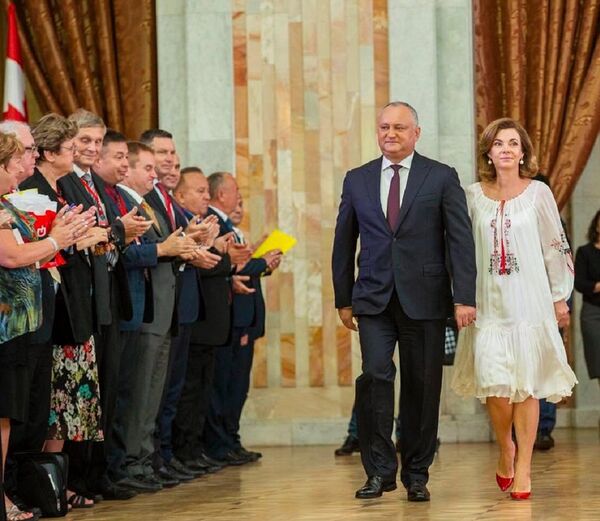 Igor și Galina Dodon, Congresul Mondial al Familiilor Moldova 2018 Igor și Galina Dodon, Congresul Mondial al Familiilor Moldova 2018 - Sputnik Молдова