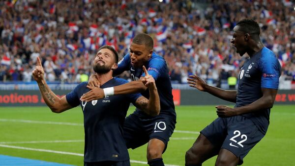 Оливье Жиру отпраздновал свой второй гол в матче Франция - Нидерланды - Sputnik Молдова