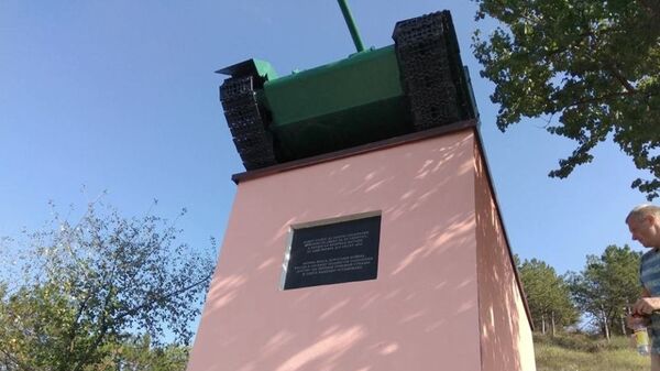 Танк Т-34 - мемориал Виктория в Леушенах - Sputnik Молдова