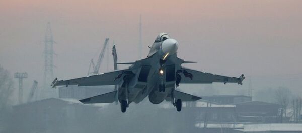 Истребитель Су-30 СМ. Архивное фото - Sputnik Молдова