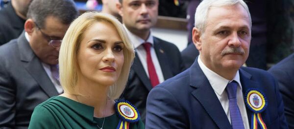 Gabriela Firea și Liviu Dragnea Gabriela Firea și Liviu Dragnea - Sputnik Moldova-România