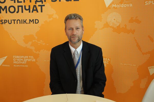 Натан Джилл - Sputnik Молдова