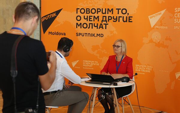 Studioul radio mobil Sputnik la Forumul Economic Moldo-Rus - Sputnik Moldova