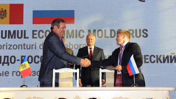 Подписано молдо-российско соглашение о развитии агро-промышленного комплекса - Sputnik Молдова